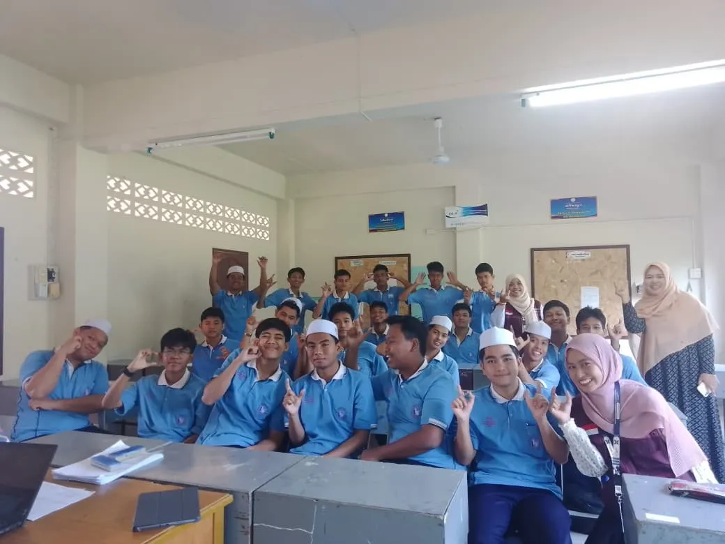 Mahasiswi FISIP Unismuh Makassar Tanamkan Nilai Etika dan Kepemimpinan di Sekolah Thailand