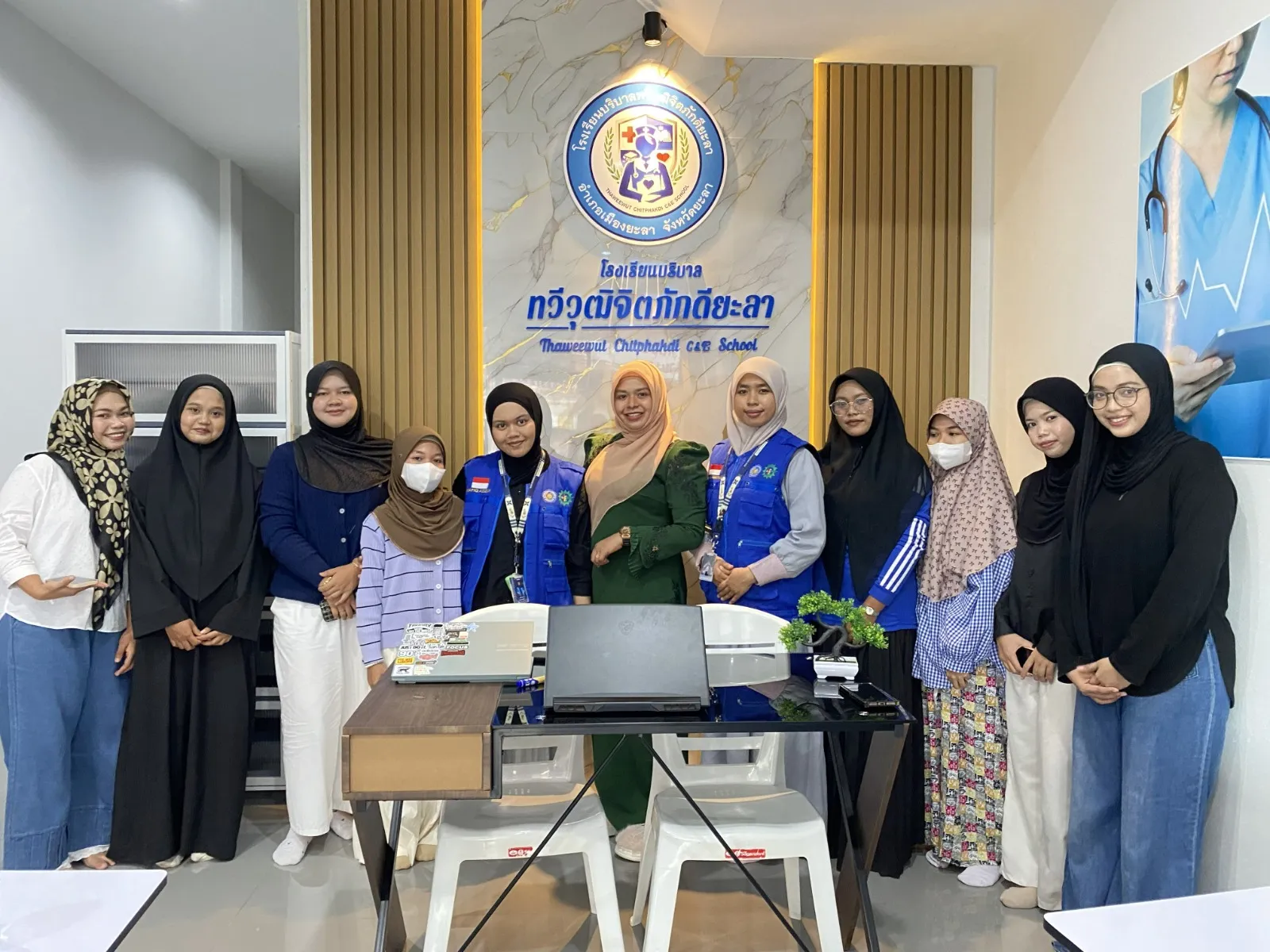 Mahasiswi Arsitektur Unismuh Kembangkan Program Desain Edukatif di Sekolah Thailand Selatan