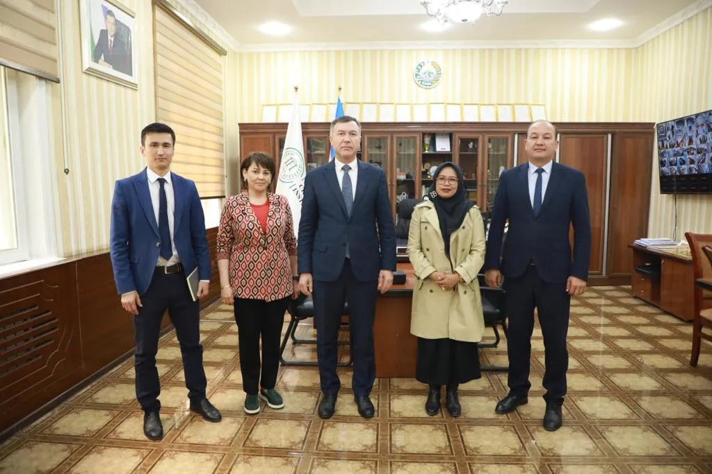 International research collaboration between Muhammadiyah university of Makassar and Samarkand State Institute of Foreign Language.