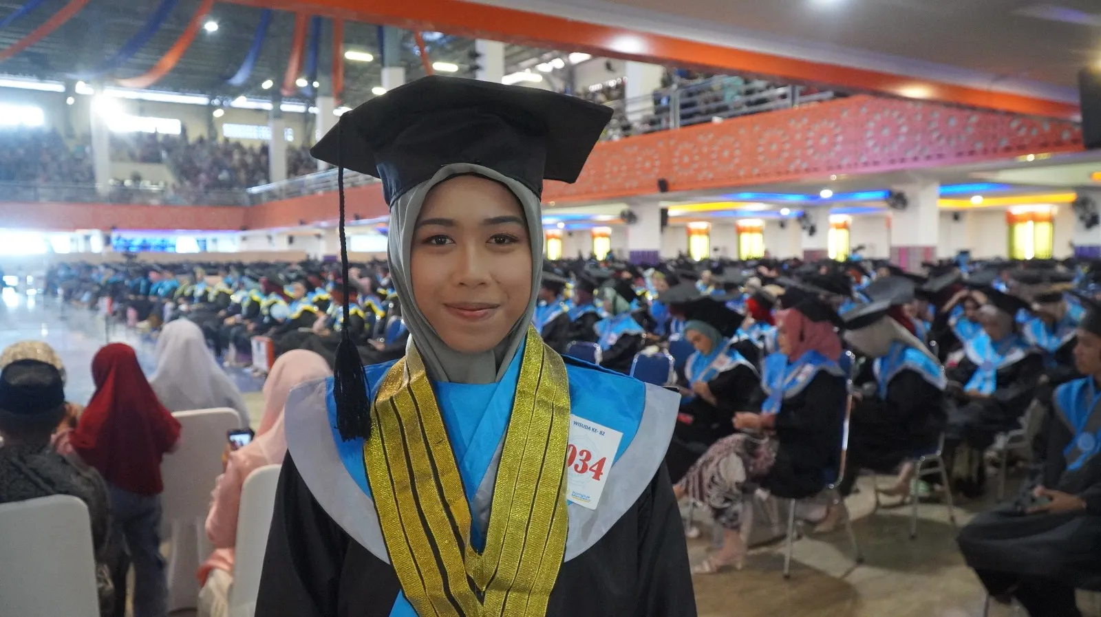 Profil Wisudawan Terbaik Unismuh Makassar: Mutiara dari Pulau Buru, Bersinar Terang di Kampus Biru